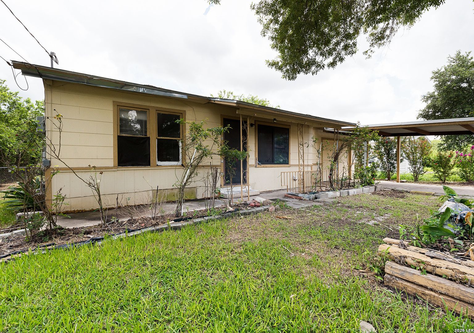 204 3RD ST, Converse, TX 78109 | MLS #1990028 | Zillow