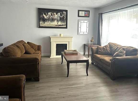 5th image of 204 Skeet Cir W