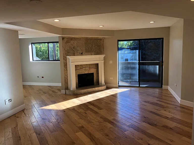 350 Detroit St #210 — Photo 1
