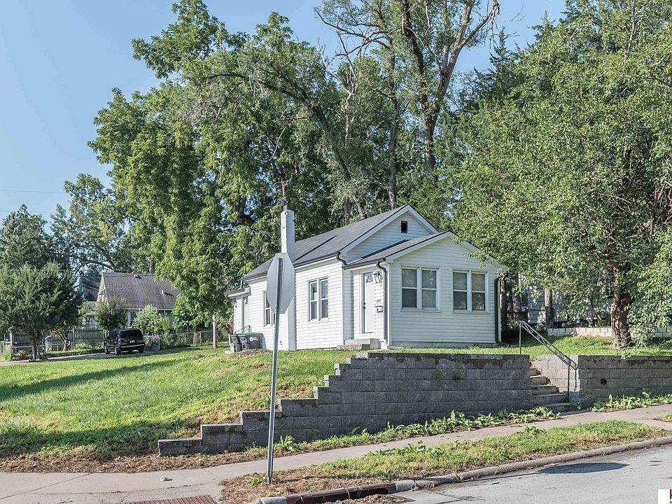 1st image of 3701 R St