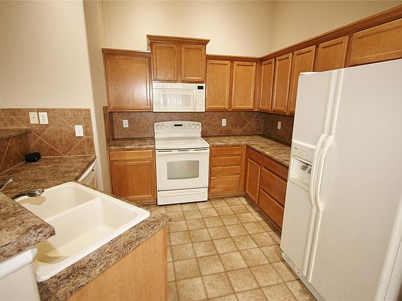 4th image of 5551 29th St Unit 3424