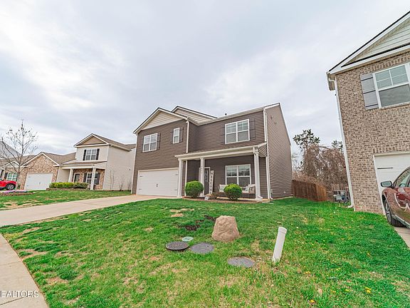 4th image of 7953 Dennis Fox Ln