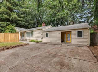 8805 SW Willow Ln, Portland, OR 97225