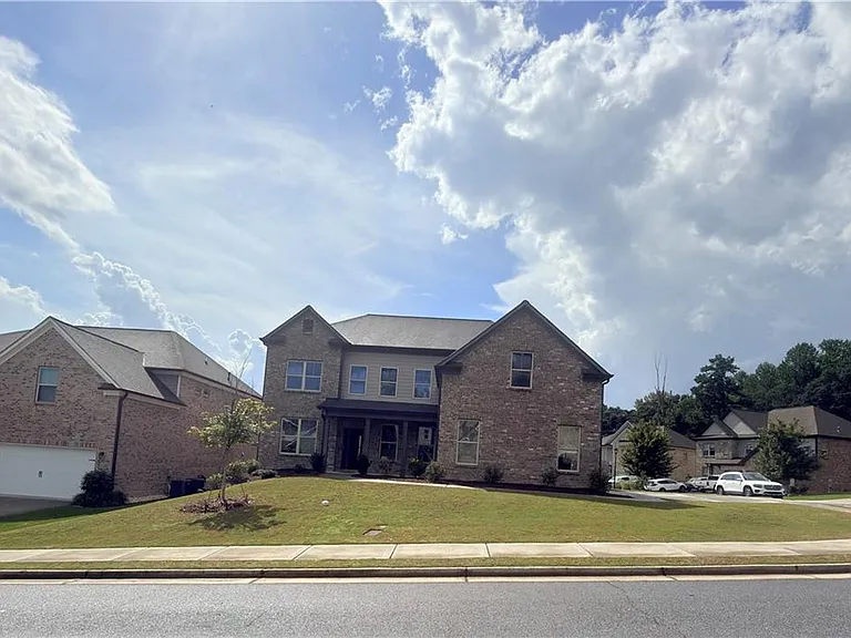 3107 Oxford Mill Ln — Photo 1
