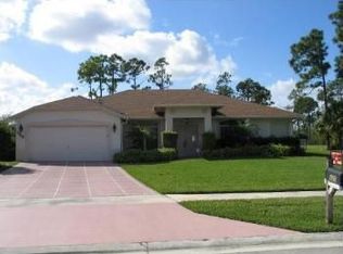 125 Monterey Way, Royal Palm Beach, FL 33411