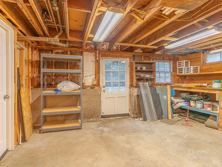 427 Graham Rd — Photo 29