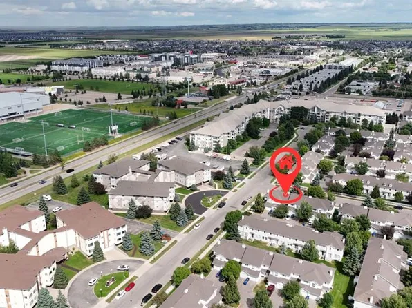 UNIT 2-110 Keevil CRESCENT, Saskatoon, SK S7N 4N8