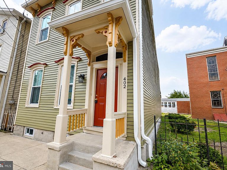 Listing photo 2