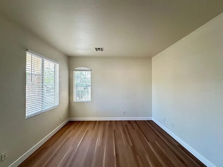 11420 Drappo Ave — Photo 14
