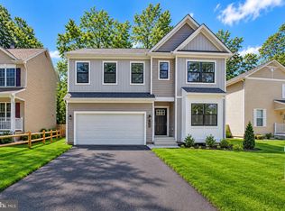 1225 Juniper St, Shady Side, MD 20764
