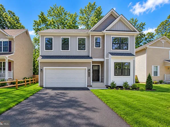 1225 Juniper St, Shady Side, MD 20764
