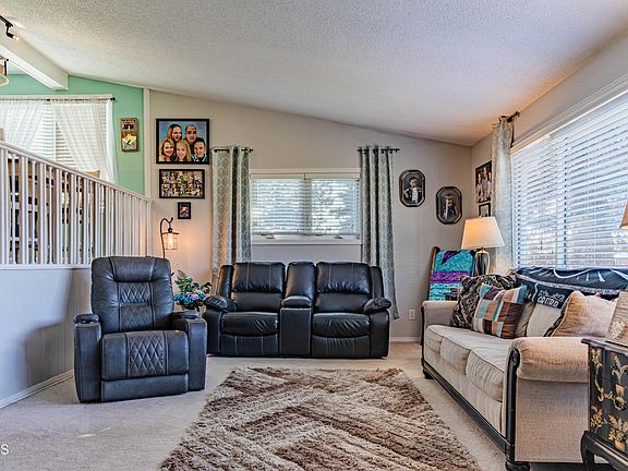 3rd image of 1800 Linda Dr