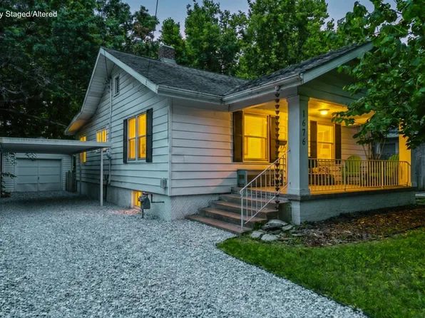 1676 E Lombard Street, Springfield, MO 65802