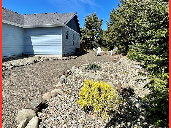 4th image of 938 Wawona Avenue SE