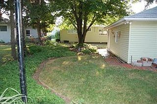4th image of 4527 W 191st St