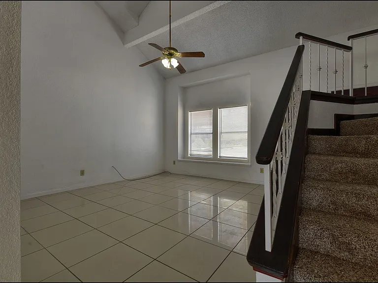 695 Bluff Canyon Cir — Photo 10