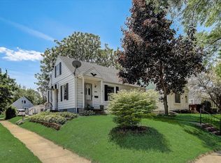 7101 W Stuth Pl, West Allis, WI 53219