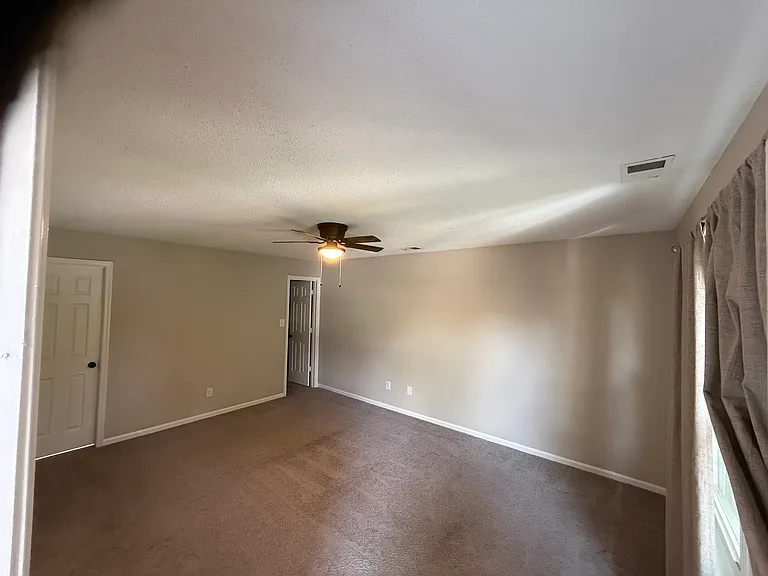 3176 Amador Dr — Photo 11
