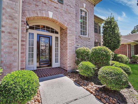 2nd image of 2918 Laurel Mist Ct