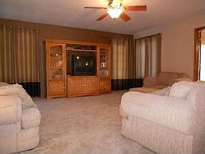 3rd image of 133 Heritage Dr