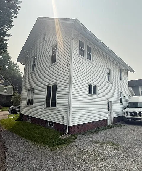 616 N Buckeye St — Photo 3
