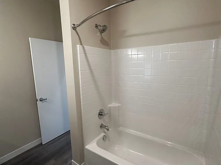 12547 SW Main St — Photo 6