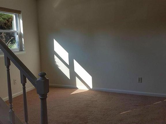 3rd image of 9536 Hagel Cir