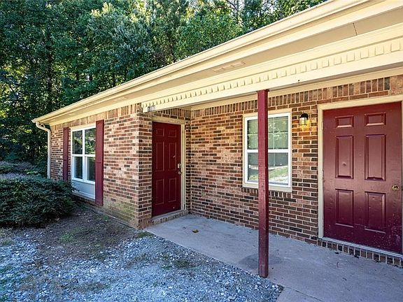 3rd image of 1106 Brookstone Rd