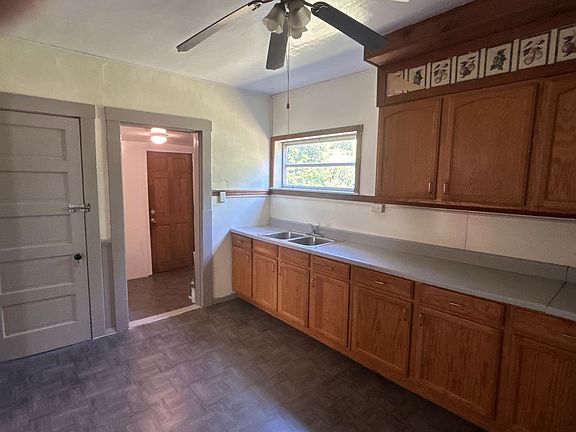 2nd image of 1342 E 188th St