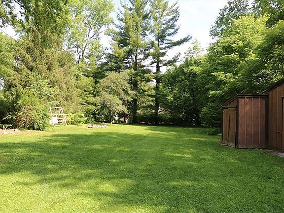 5th image of 453 Moorewood Cir