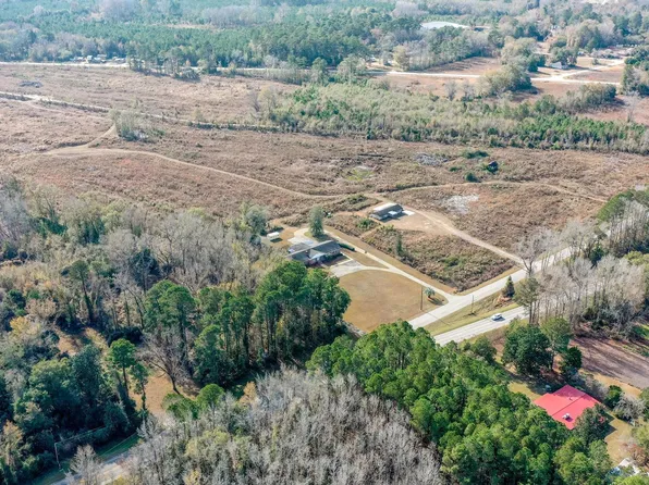 Midway St, Bamberg, SC 29003