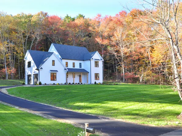 152 East Hill Road, Canton, CT 06019