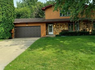 2642 Osmundsen Rd, Fitchburg, WI 53711