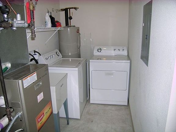 Laundry in unit