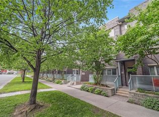 295 Village Green Sq #TOWNHOUSE 55, Toronto, ON M1S 0L2