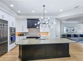 1540 Oakes Blvd, Naples, FL 34119