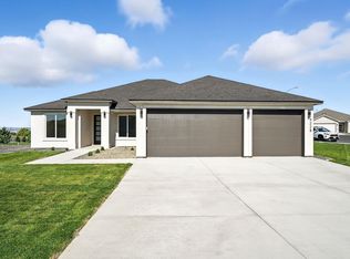 4228 Cowlitz Blvd, Richland, WA 99352