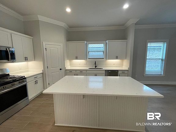 2nd image of 1626 Fenton Cir