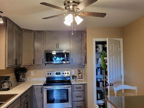 5th image of 14 Eagle Rock Cv Unit 304