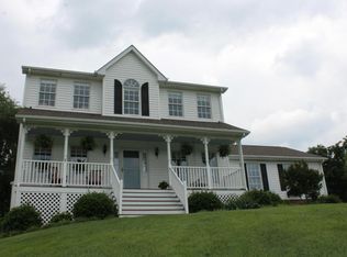 4998 Mountain Pass Rd, Troutville, VA 24175