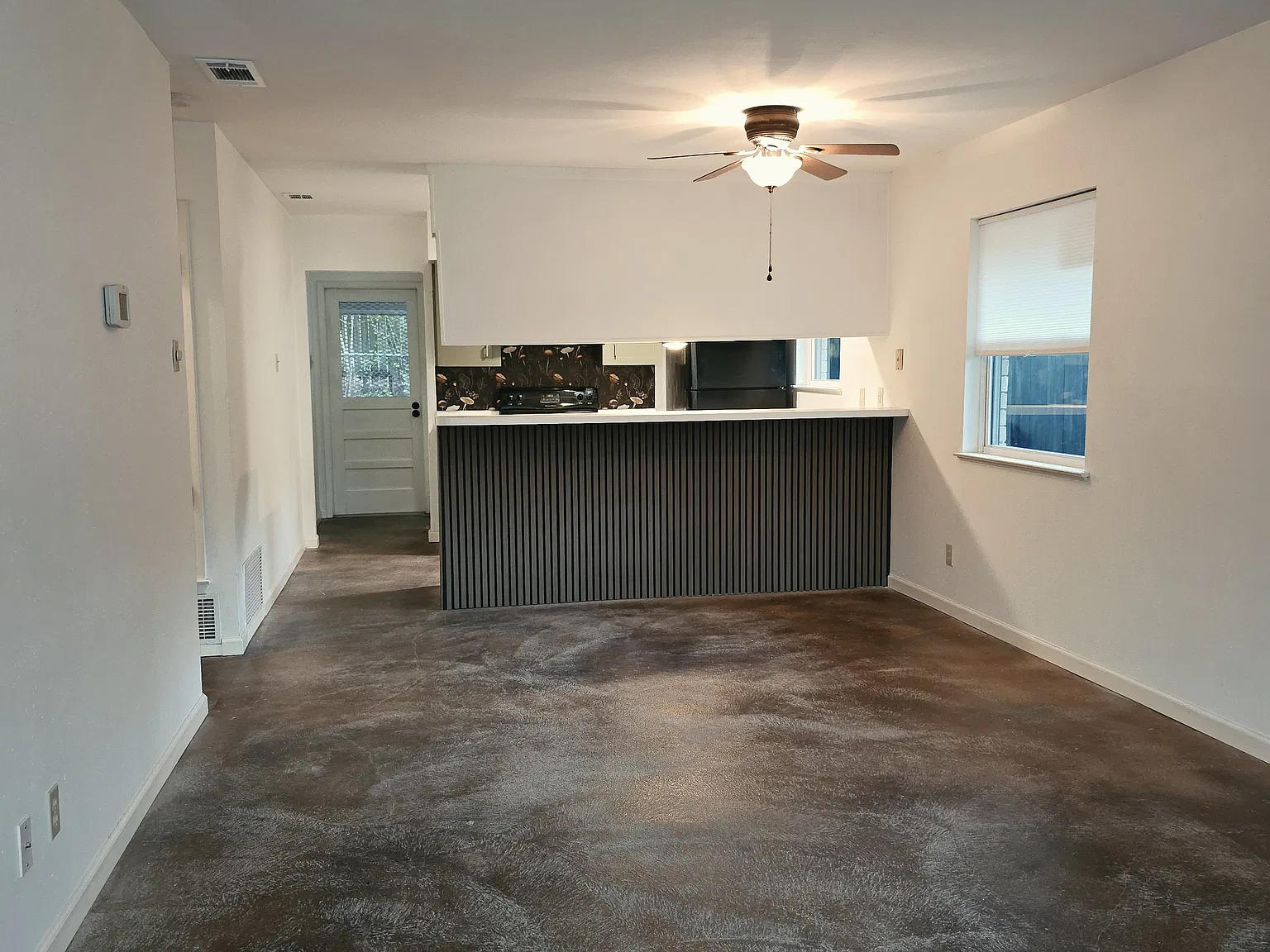 2 bed, 966 sqft, $1,375 — Photo 4