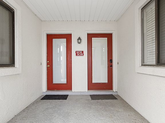 5th image of 8730 Thomas Dr Unit 102