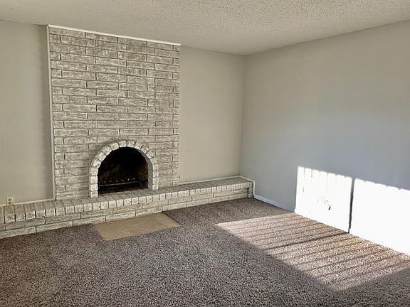 5th image of 10131 Kirwood St