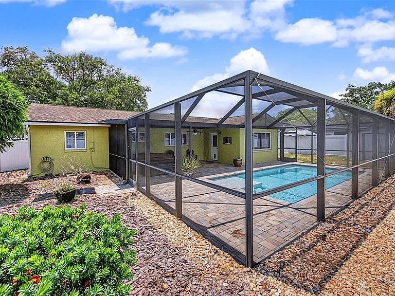 4212 Gray Squirrel Ln — Photo 25