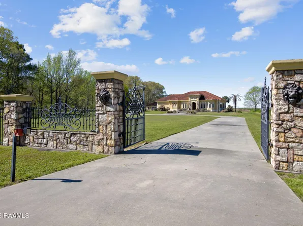 1534 Tiger Ln, Eunice, LA 70535