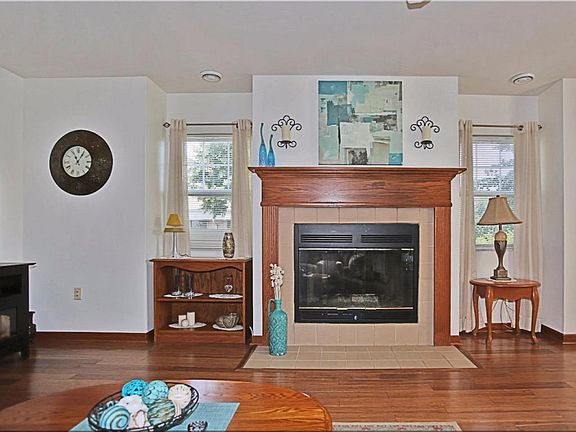 4th image of 3819 W College Ave #1