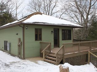 11803 Lovers Leap Rd, Hinton, VA 22831