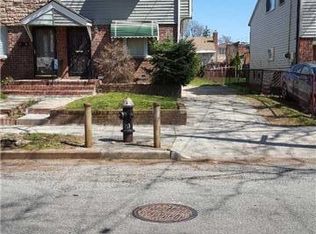 4719 206th St, Flushing, NY 11361
