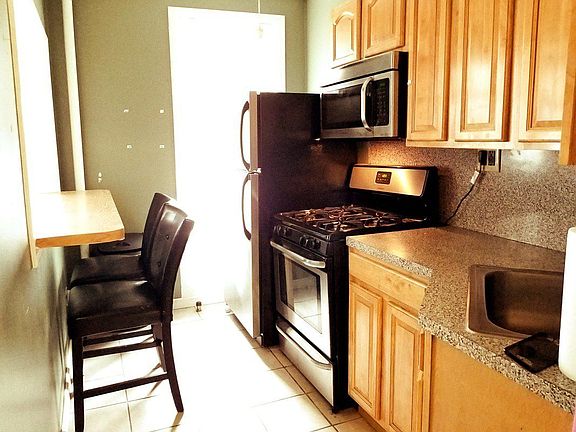 5th image of 483 4th Ave APT 2F