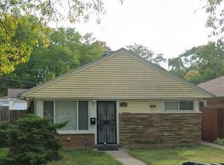 9549 S Bennett Ave, Chicago, IL 60617